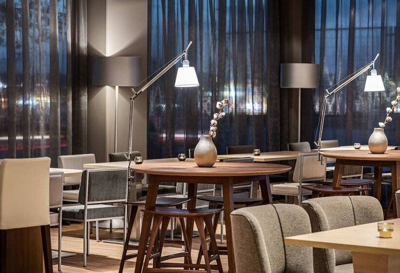 Ac Hotel San Sebastián De Los Reyes By Marriott