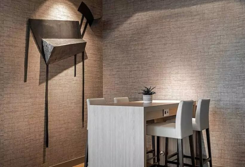 Ac Hotel San Sebastián De Los Reyes By Marriott