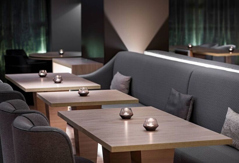 Ac Hotel San Sebastián De Los Reyes By Marriott