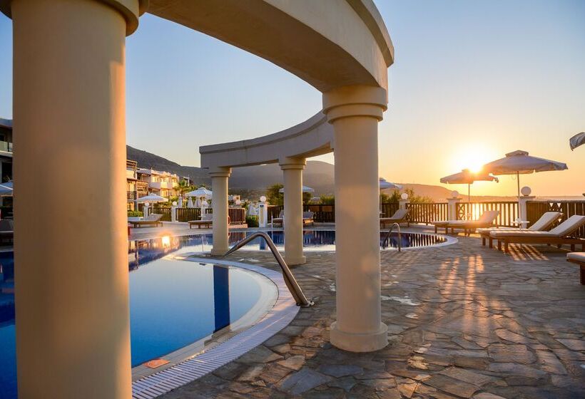 Alexander Beach Hotel & Village Resort