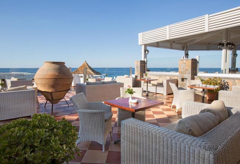 Alexander Beach Hotel & Village Resort