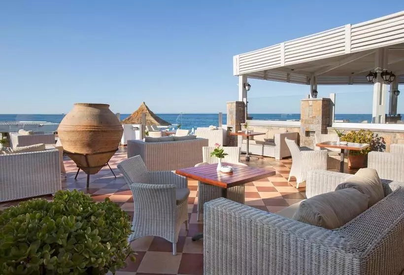 Alexander Beach Hotel & Village Resort