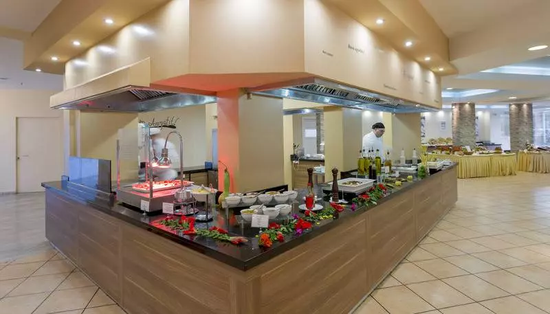 בית מלון כפרי Dessole Dolphin Bay   All Inclusive