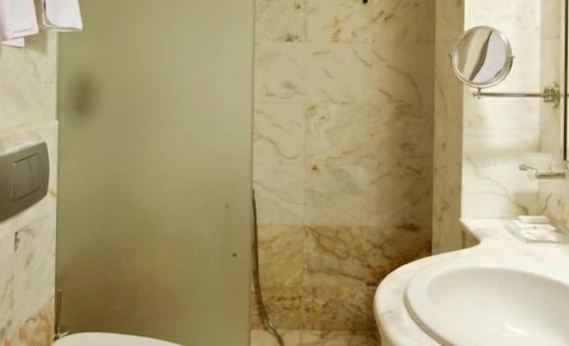 Miramare Hotel Eretria