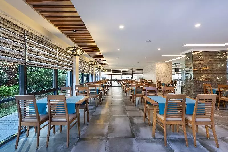 هتل White City Beach Adult Only