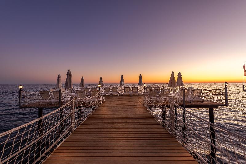 בית מלון כפרי White City Beach Adult Only