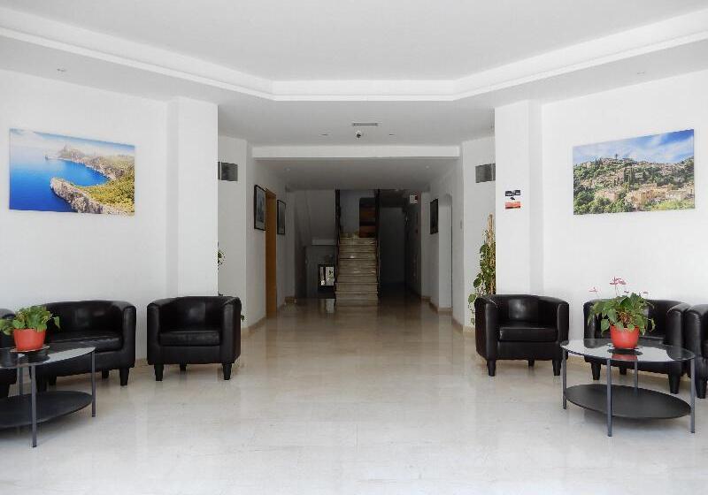 Marina Palmanova Apartamentos