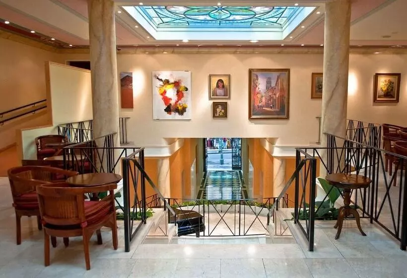 Rf Astoria Adults Only