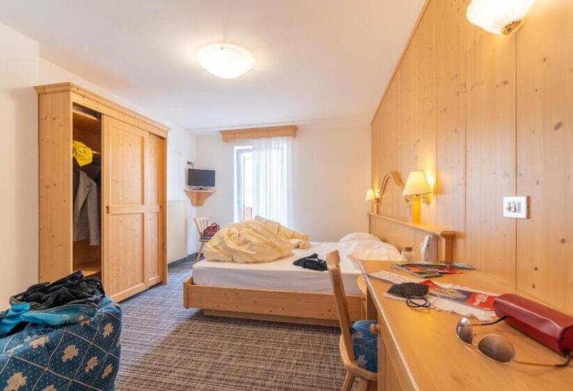 فندق Albergo Canazei