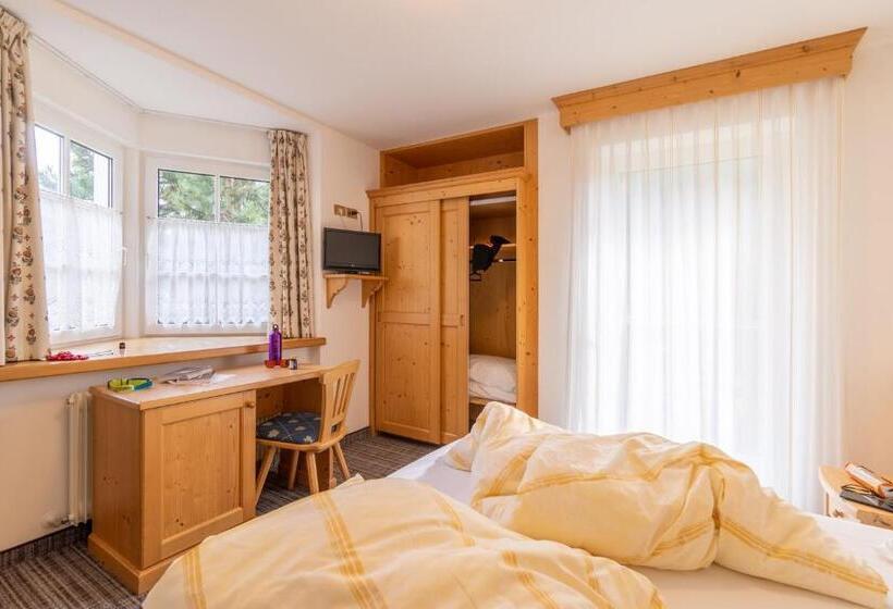 فندق Albergo Canazei