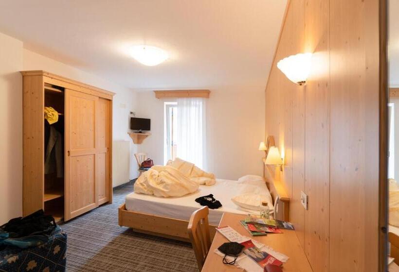 فندق Albergo Canazei