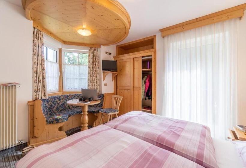 فندق Albergo Canazei