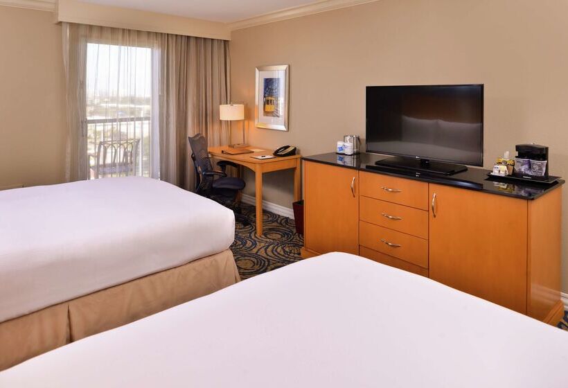 Doubletree By Hilton Hotel Tampa Airport Westshore