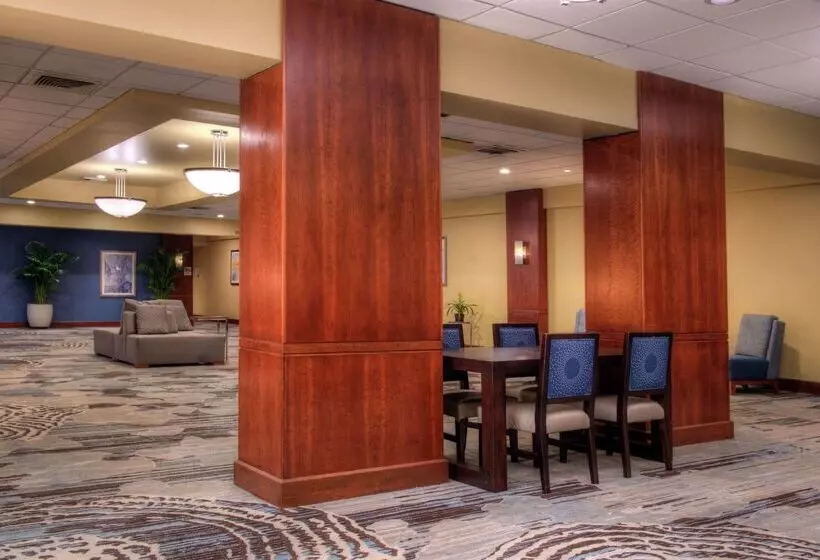Doubletree By Hilton Hotel Tampa Airport  Westshore