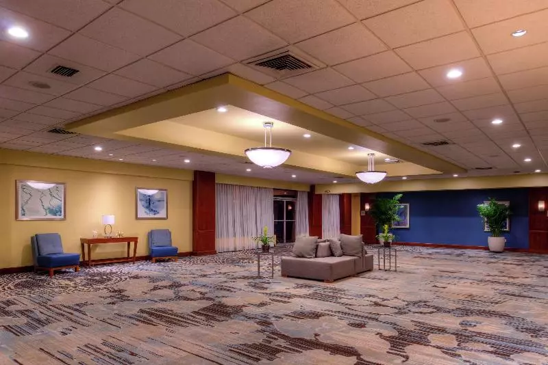 Doubletree By Hilton Hotel Tampa Airport  Westshore