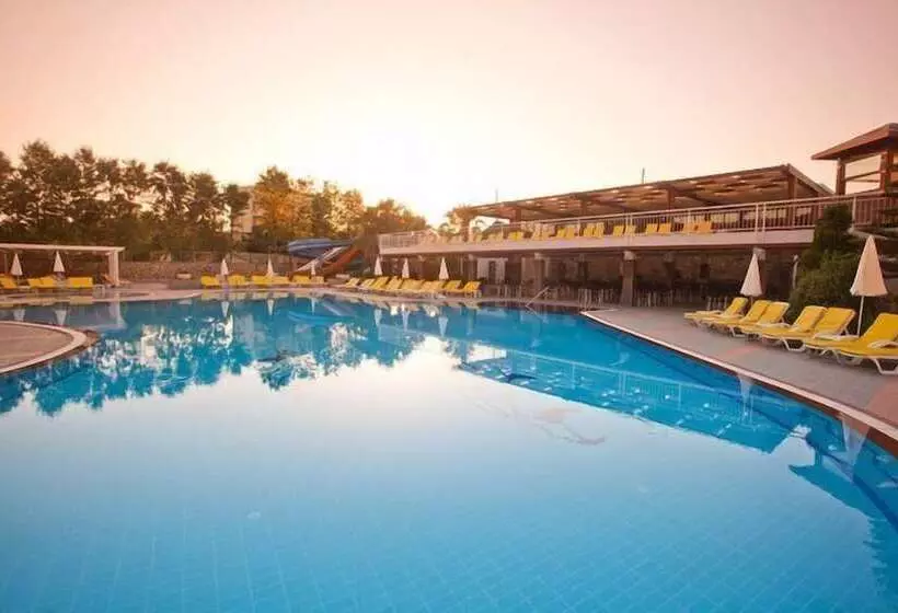 Club Mermaid Village