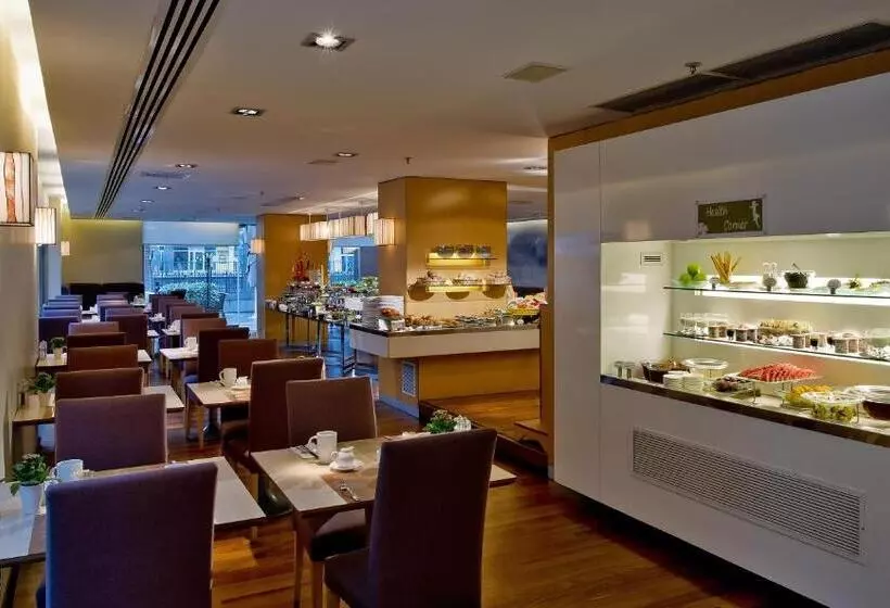 ホテル Divan Istanbul City