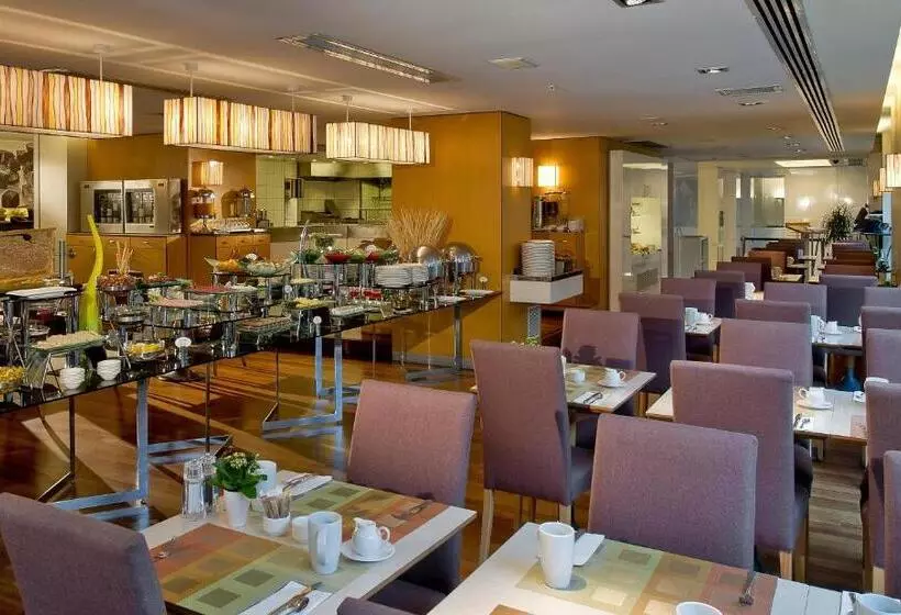 ホテル Divan Istanbul City