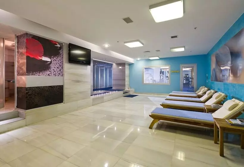 ホテル Divan Istanbul City