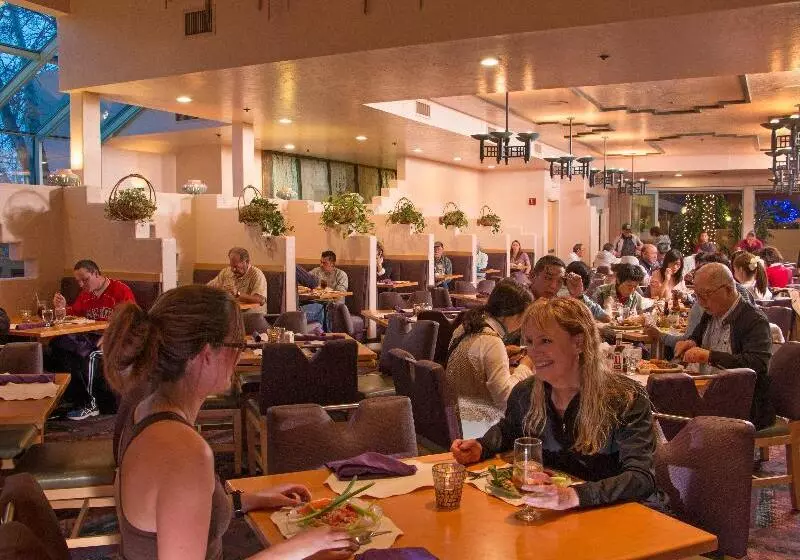 Отель Grand Canyon Plaza