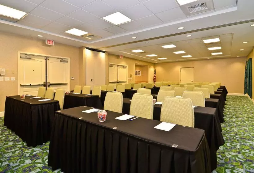 هتل Hilton Garden Inn Orlando International Drive North