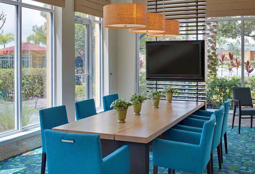 فندق Hilton Garden Inn Orlando International Drive North