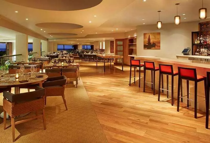 هتل Hilton Hawaiian Village Waikiki Beach Resort