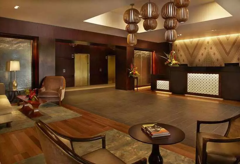 هتل Hilton Hawaiian Village Waikiki Beach Resort