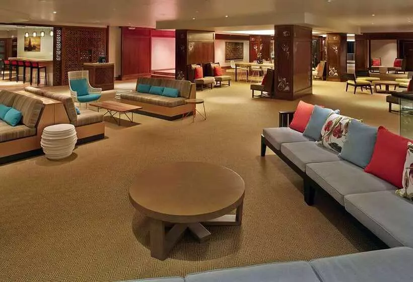 هتل Hilton Hawaiian Village Waikiki Beach Resort