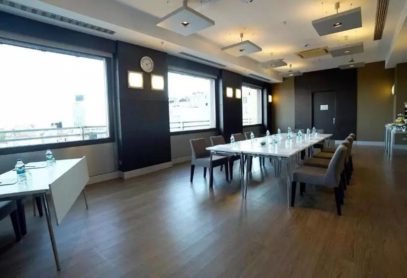 Point Hotel Taksim