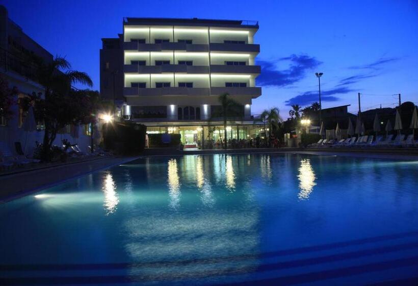 호텔 Santa Lucia Le Sabbie D'oro