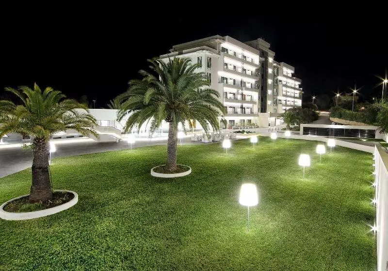 Otel Santa Lucia Le Sabbie D'oro