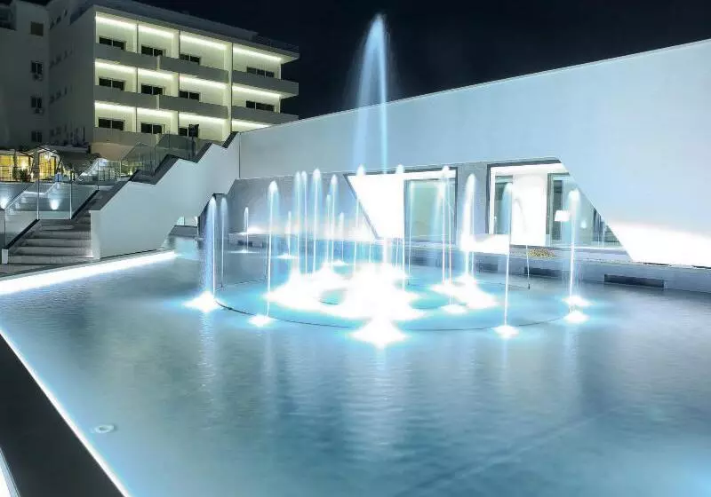 Otel Santa Lucia Le Sabbie D'oro