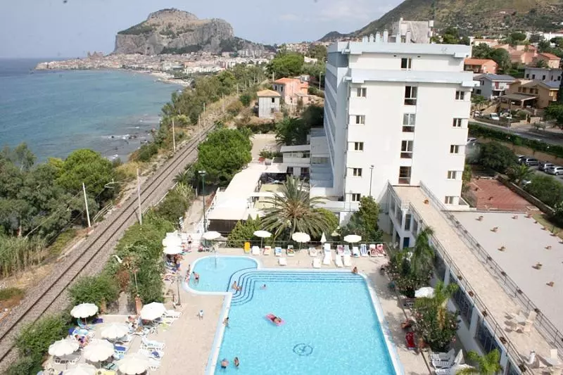 Otel Santa Lucia Le Sabbie D'oro