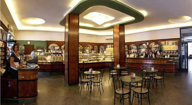 Otel Santa Lucia Le Sabbie D'oro