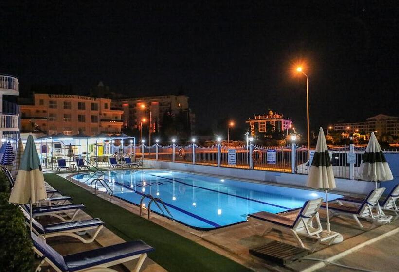 هتل Sunset Village