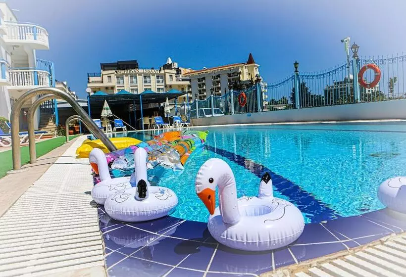 ホテル Sunset Village