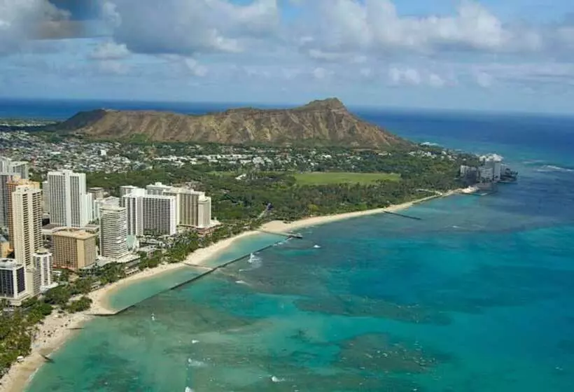 هتل Waikiki Beach Marriott Resort & Spa