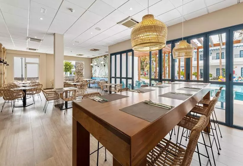 Resort Thb Tropical Island