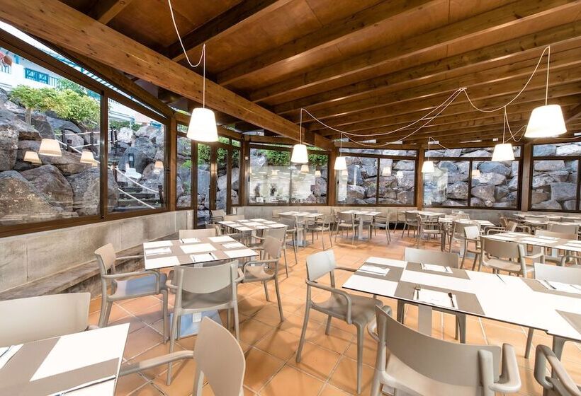 استراحتگاه Thb Tropical Island