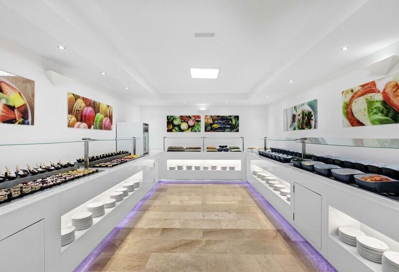 استراحتگاه Thb Tropical Island