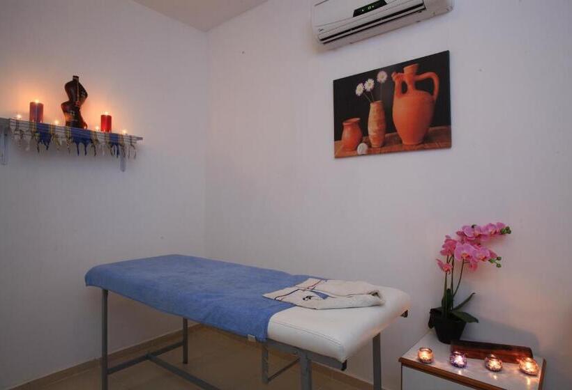 Summer Garden Suites Beach