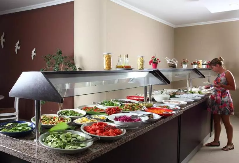 Summer Garden Suites Beach