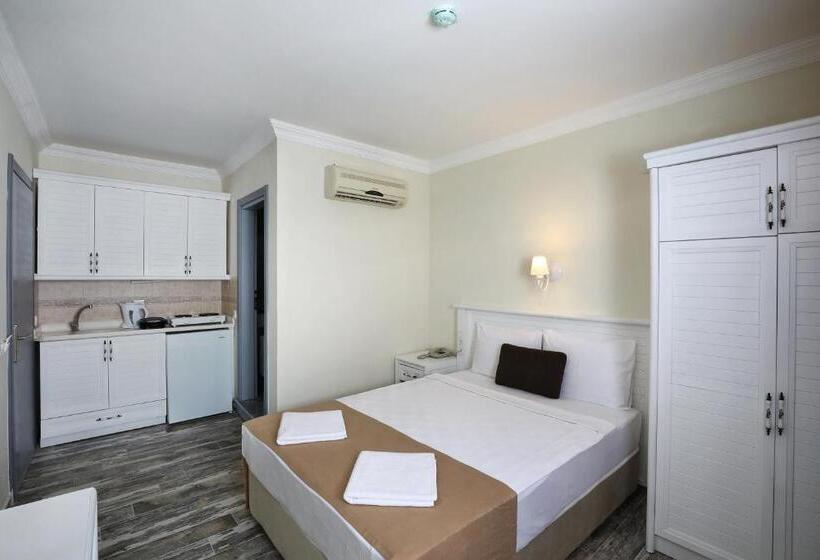 Summer Garden Suites Beach