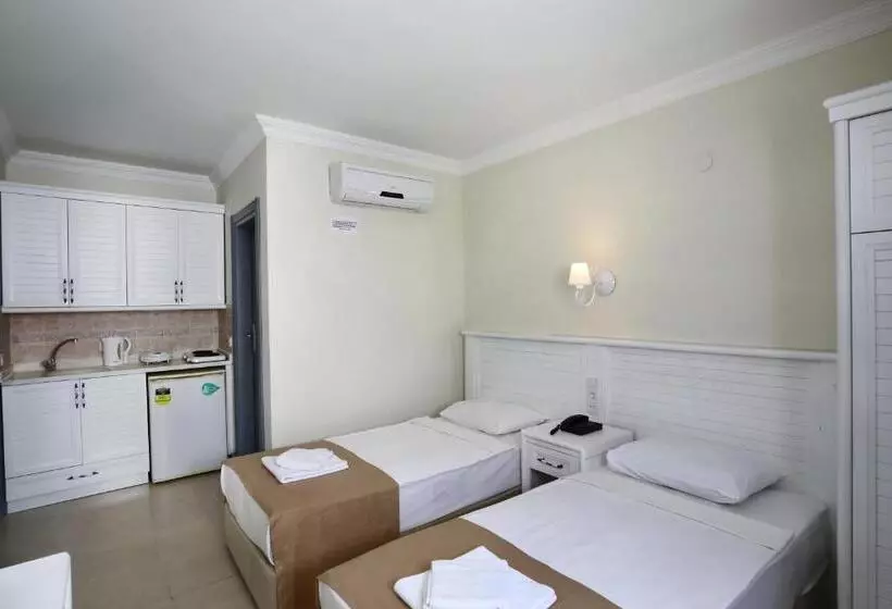 Summer Garden Suites Beach