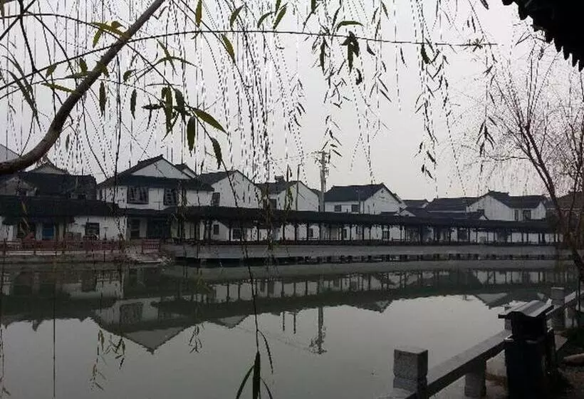 Hotelli 7 Days Inn Suzhou Luzhi Ancient Town Scenic Spot