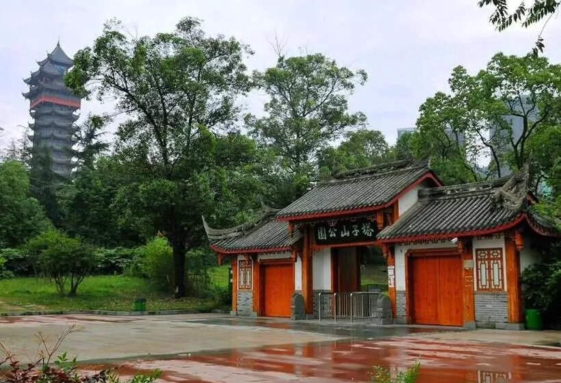 ホテル 7days Premium Chengdu East Railway Station Subway Station Branch