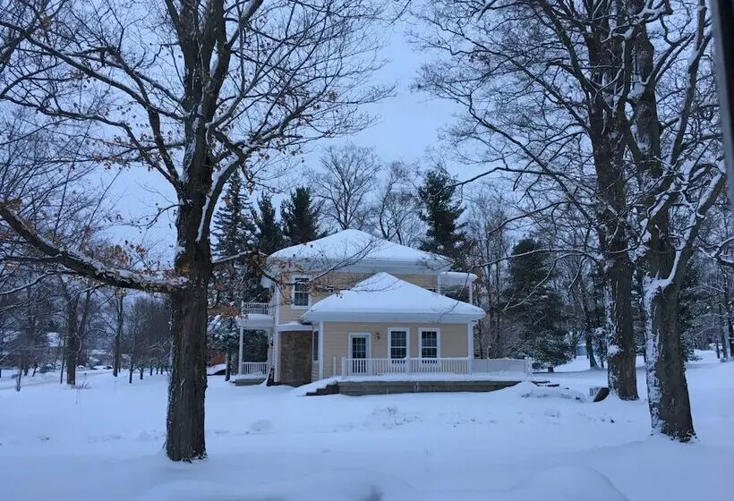 Aamiaismajoitus (B&B) Crystal Run Suites Of Springboro