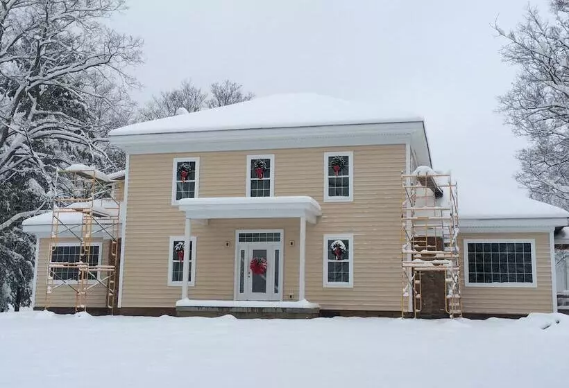 Aamiaismajoitus (B&B) Crystal Run Suites Of Springboro