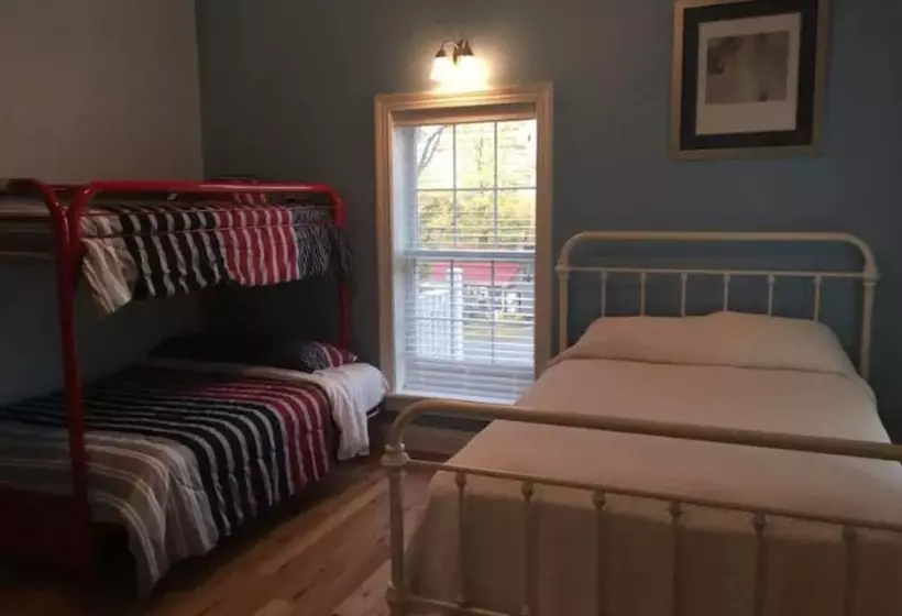 Aamiaismajoitus (B&B) Crystal Run Suites Of Springboro